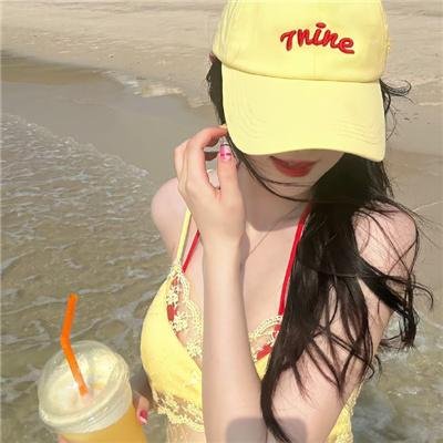 芒果和红色轮椅